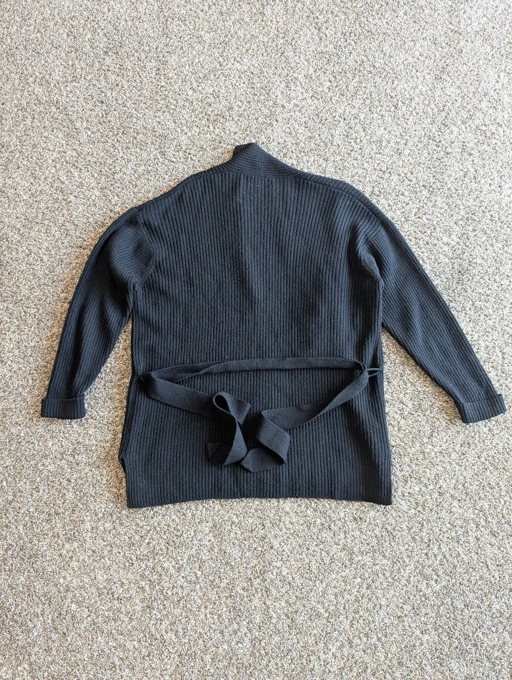 Banana Republic 100% Merino Wool Cardigan Sweater Black Size Small